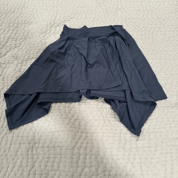 Halara wrap skirt with uneven hem F (XS/S) - Picture 2 of 3